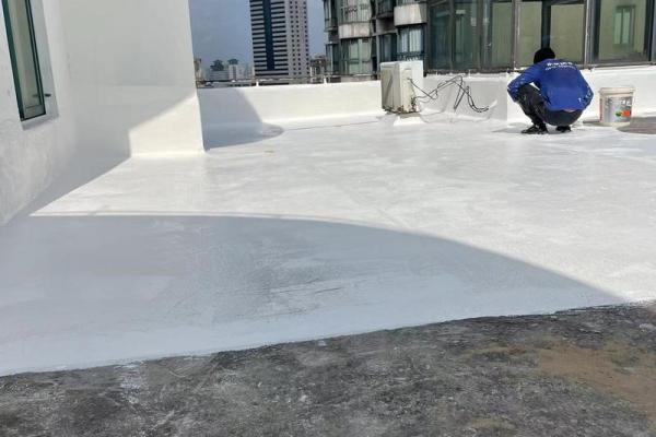 新装的房子屋顶漏水了风水