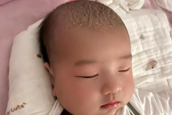 八字眉小童的特征及如何修饰八字眉的技巧