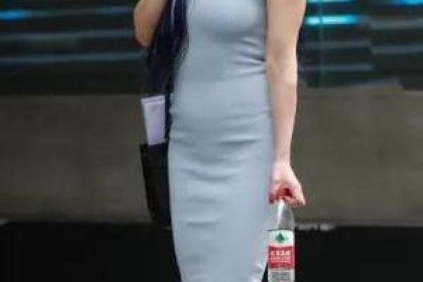 女人八字过硬